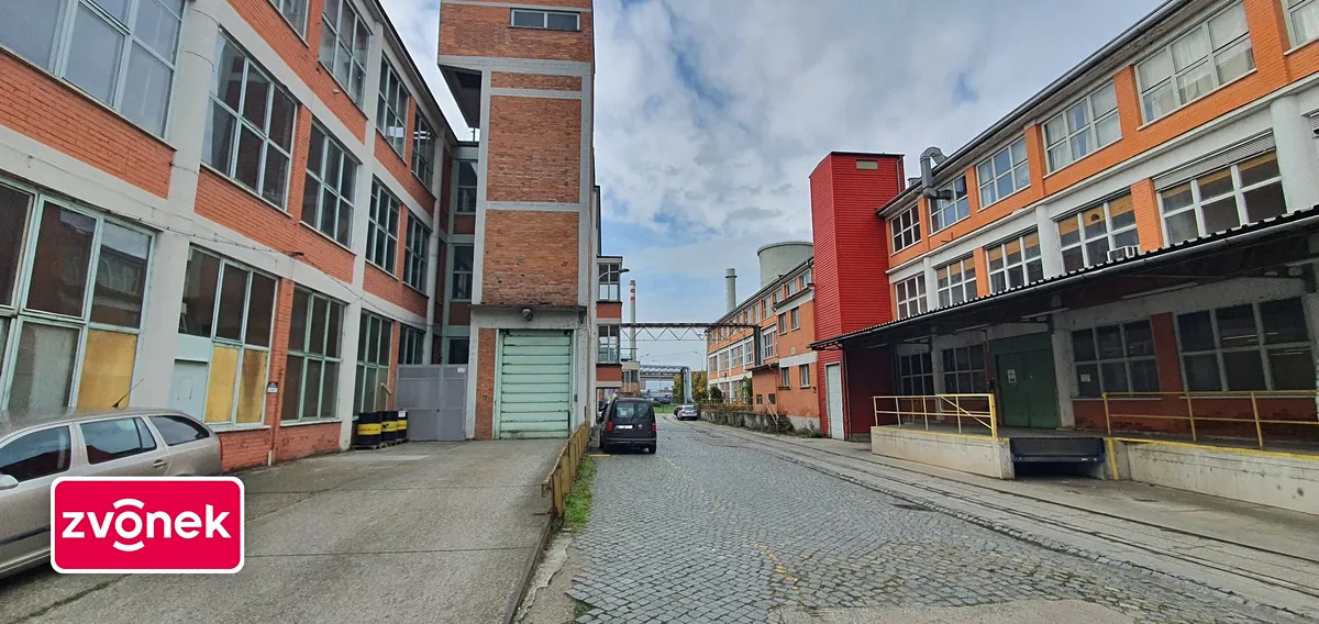 Pronájem výrobní haly, prostoru 1600 m²